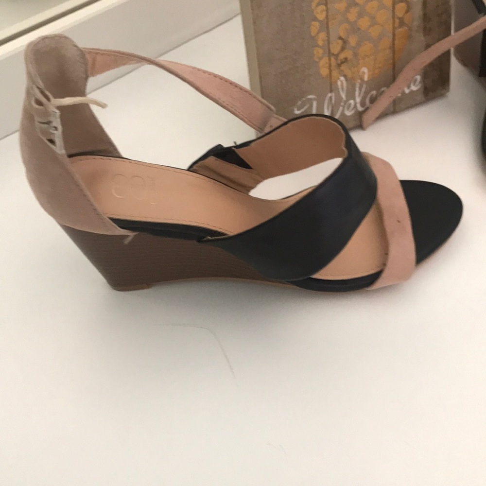 Wedge heels - Picture 2 of 7